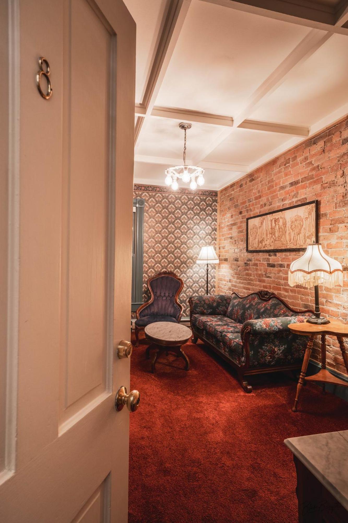 Hotel St. Elmo