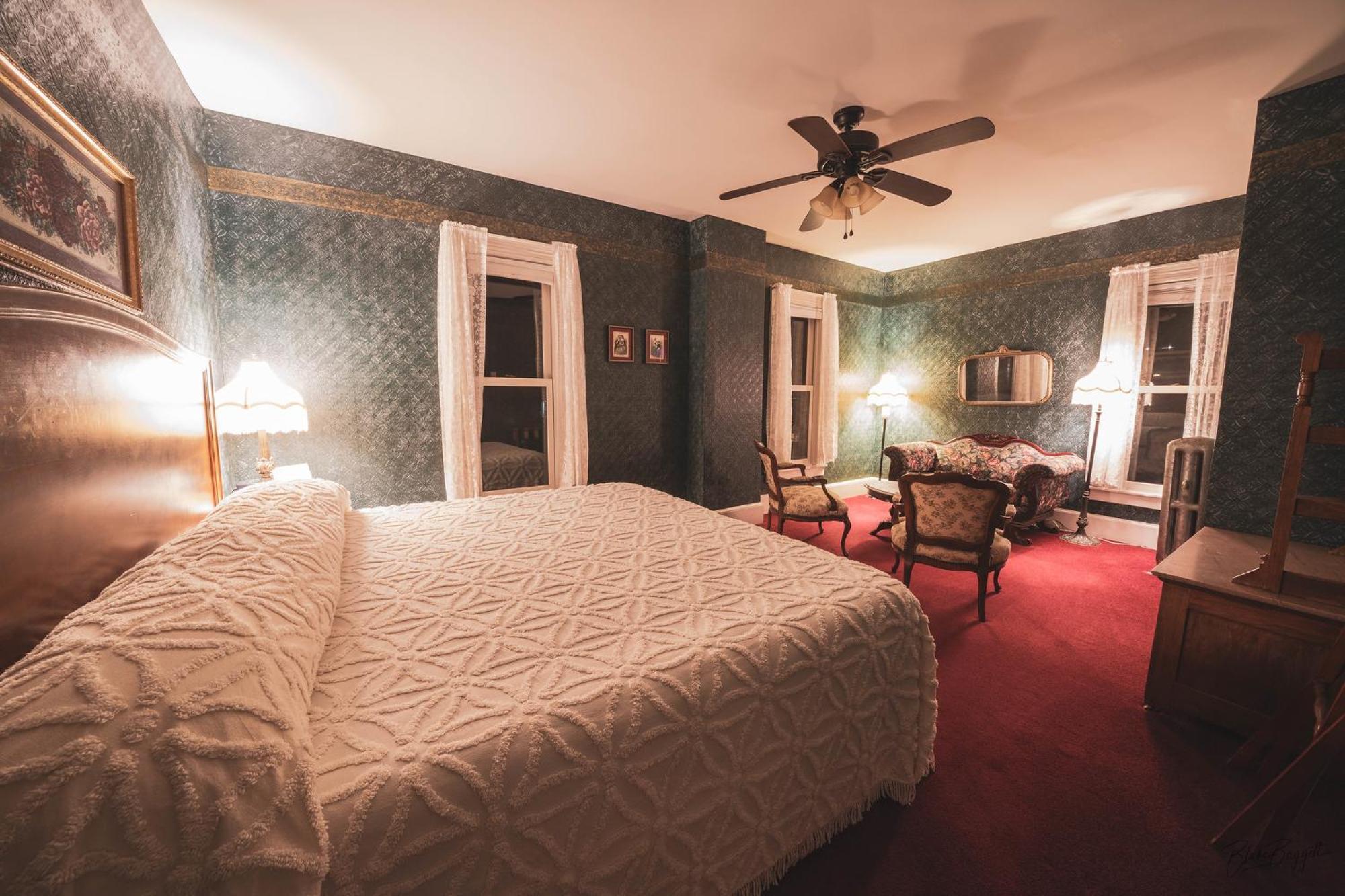 Hotel St. Elmo