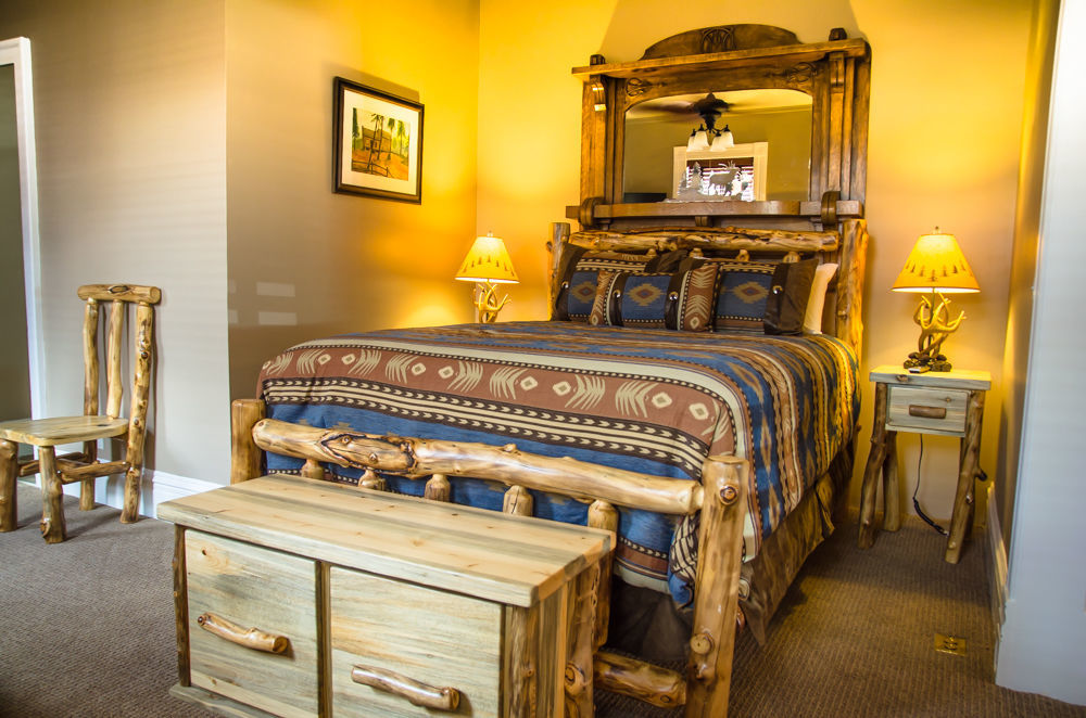 St. Elmo Hotel